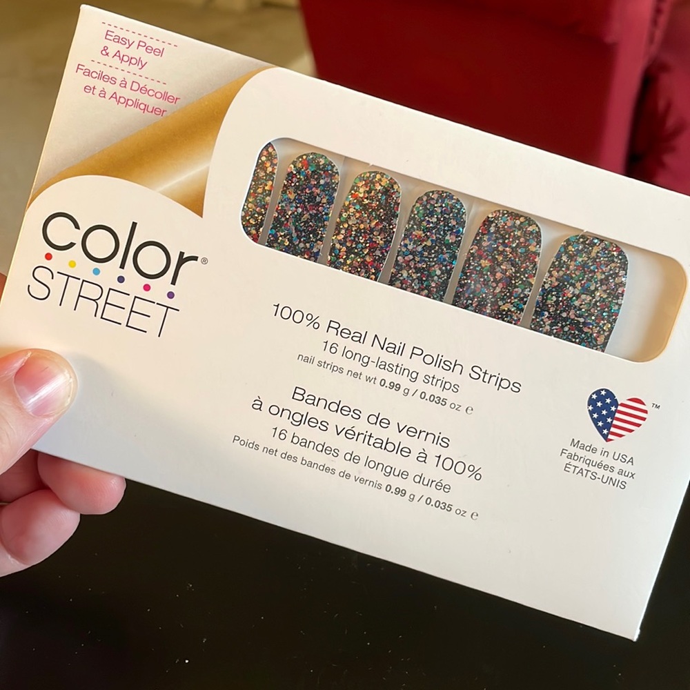 Color Street Nail Polish Strips - Broadway Glimmer.